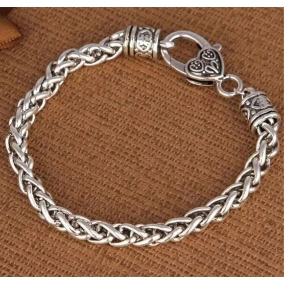 Silver Rope Heart Bracelet - Picture 4 of 6